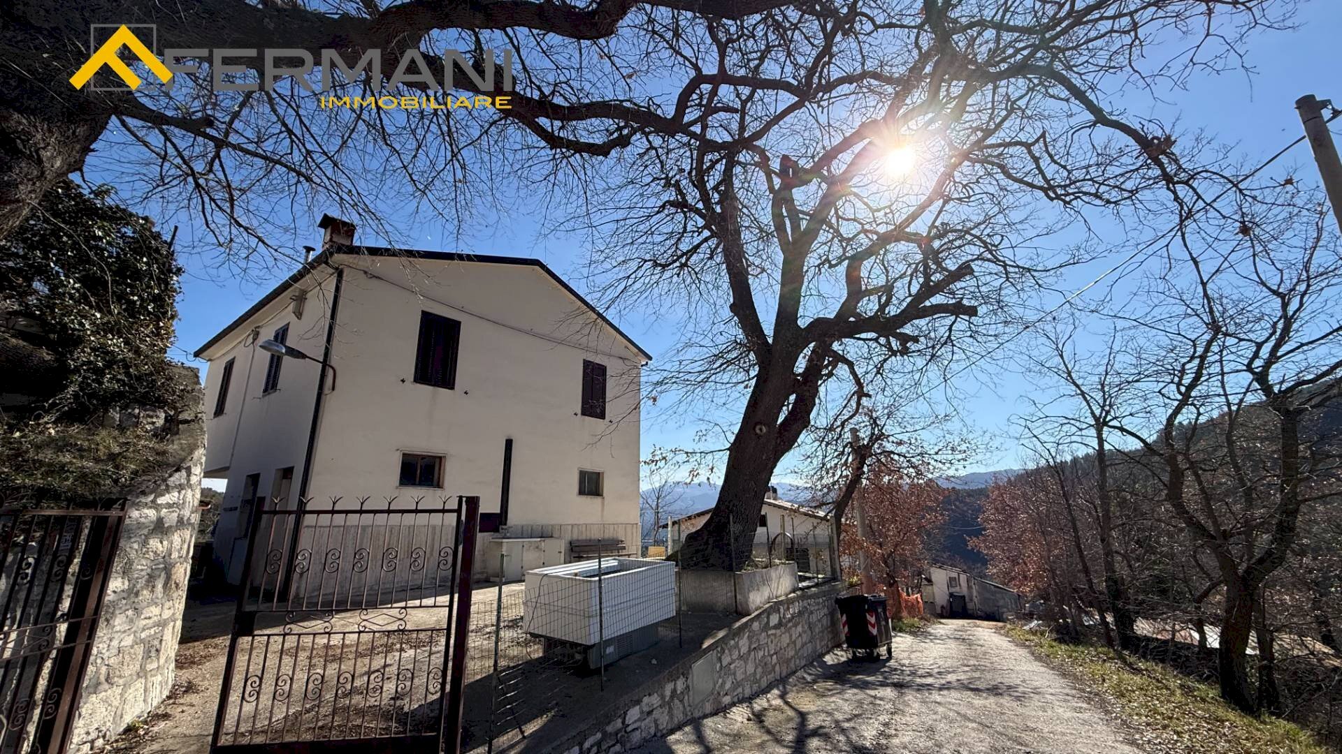 Foto 1 - Independent house Roccafluvione - photo 1