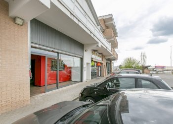 Foto 41 - Locale Commerciale via alcide de gasperi, Aprilia - foto 41