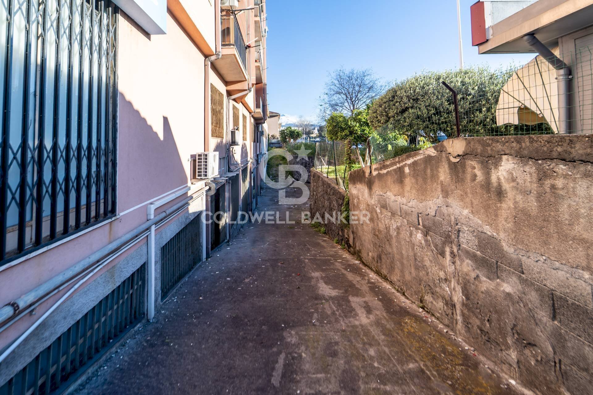 Foto 2 - Magazzino Viale Mario Rapisardi
 
504, Catania - foto 2