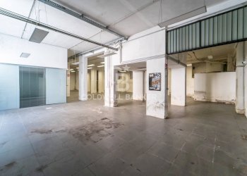 Foto 4 - Magazzino Viale Mario Rapisardi
 
504, Catania - foto 4