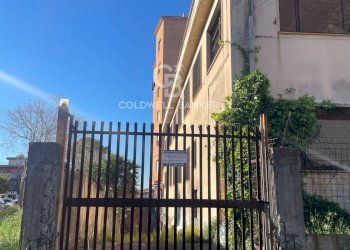 Foto 1 - Magazzino Viale Mario Rapisardi, Catania - foto 1