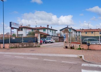 Casa all\'aperto - Locale Commerciale via Umberto I
 
66, Flero - foto 39