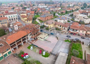 Edificio all\'aperto - Locale Commerciale via Umberto I
 
66, Flero - foto 42