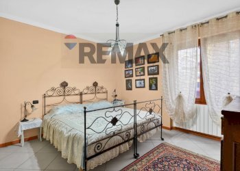 Camera / camera da letto - Trilocale via Redipuglia
 
8, Provaglio d'Iseo - foto 15