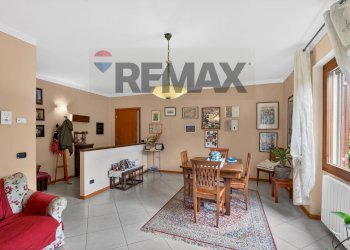 Sala da pranzo - Trilocale via Redipuglia
 
8, Provaglio d'Iseo - foto 30