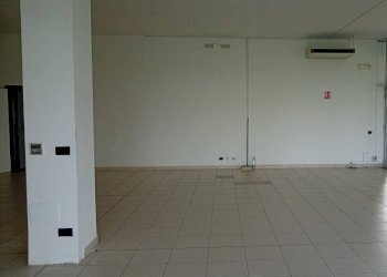 Stanza non arredata - Shop Tangenziale Bruno Losi, Carpi - photo 4