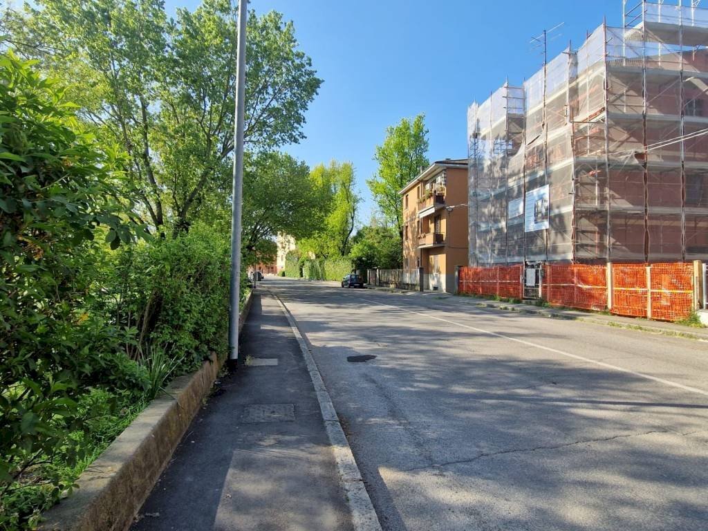 Zona - Quadrilocale via dei Giardini, Bologna (zona Corticella) - foto 2