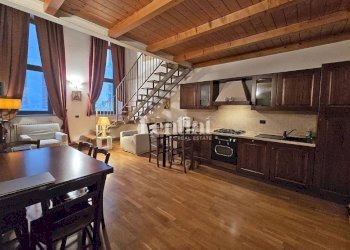 Sala da pranzo - Appartamento via Evasio Leoni, Casale Monferrato - foto 2