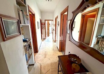 Corridoio - Appartamento via Martino Spanzotto, 11, Casale Monferrato - foto 5