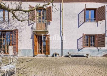 Facciata - Villa via Guglielmo Marconi, 25, San Giorgio Monferrato - foto 6