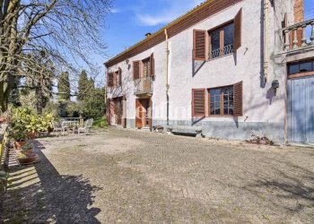 Facciata - Villa via Guglielmo Marconi, 25, San Giorgio Monferrato - foto 50