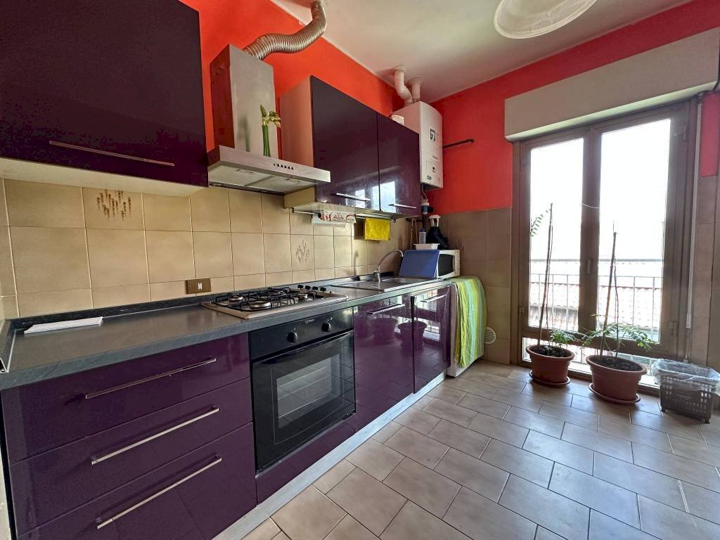 Cucina - Quadrilocale via Antonio Gramsci, 9, Gallarate - foto 2