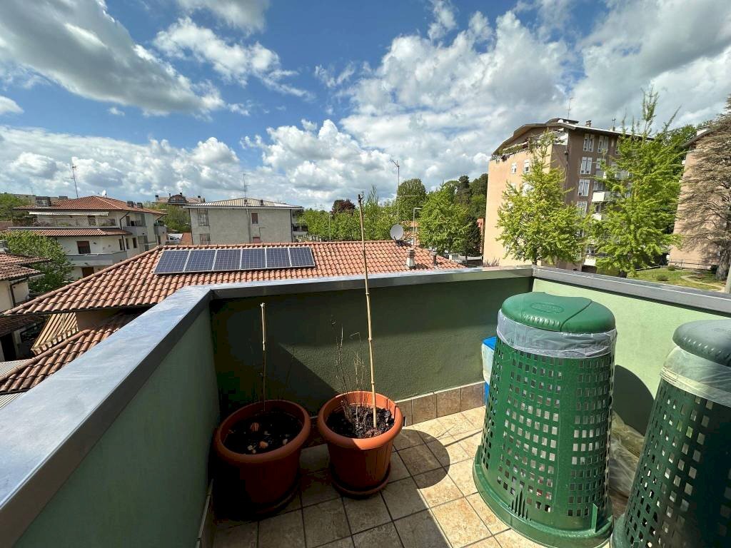 Terrazzo - Quadrilocale via Antonio Gramsci, 9, Gallarate - foto 3