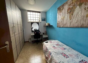 Camera da letto - Quadrilocale via Antonio Gramsci, 9, Gallarate - foto 6