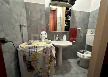 Bagno - Quadrilocale via Antonio Gramsci, 9, Gallarate - foto 8