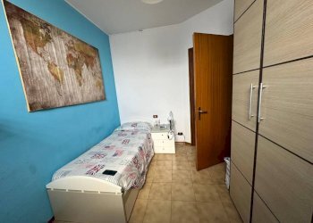 Camera da letto - Quadrilocale via Antonio Gramsci, 9, Gallarate - foto 10