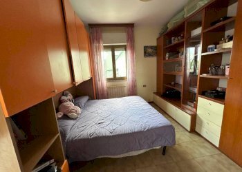 Camera da letto - Quadrilocale via Antonio Gramsci, 9, Gallarate - foto 18