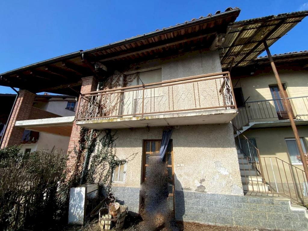 Facciata - Casa indipendente strada dei Magnini, Mondovì - foto 3