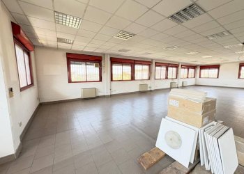 Interno non residenziale - Ufficio via Enrico Cosenz, 18, Milano (zona Bovisa) - foto 12