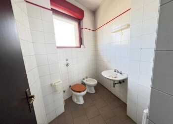 Bagno - Ufficio via Enrico Cosenz, 18, Milano (zona Bovisa) - foto 26