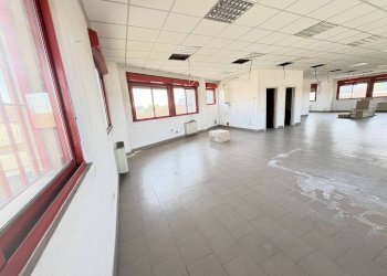 Interno non residenziale - Ufficio via Enrico Cosenz, 18, Milano (zona Bovisa) - foto 28