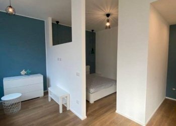 Camera da letto - Bilocale via Astolfo, 10, Milano (zona Lambrate) - foto 5