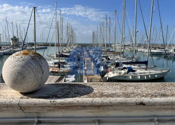 Foto 1 - Box Lungomare Duca Degli Abruzzi
 
83, Roma - foto 1