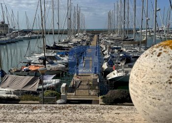 Foto 2 - Box Lungomare Duca Degli Abruzzi
 
83, Roma - foto 2