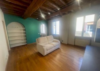 Salone - Quadrilocale via Gabriele Falloppia, Modena (zona Centro Storico) - foto 2