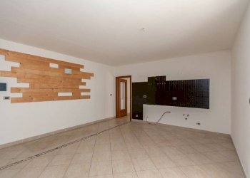 Soggiorno - Bilocale strada Rubattera, 25, Castiglione Torinese - foto 4