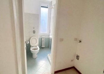 Bagno - Two-room apartment Milano - photo 14