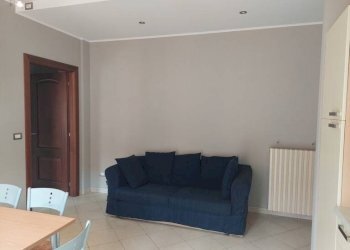 Salone - Bilocale via Luigi Cadorna, Alba - foto 5