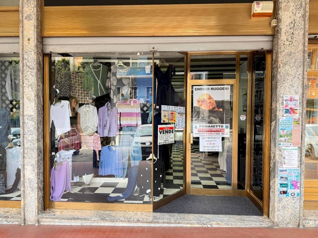 Facciata - Shop via Roma, 24, Perosa Argentina - photo 2