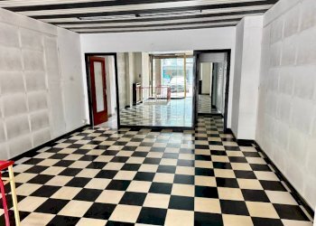 Interno non residenziale - Negozio via Roma, 24, Perosa Argentina - foto 4