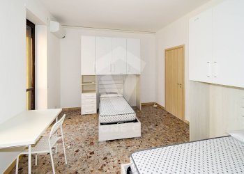 Foto 5 - Three-room apartment Piazza Francesco Carrara
 
17, Milano - photo 5