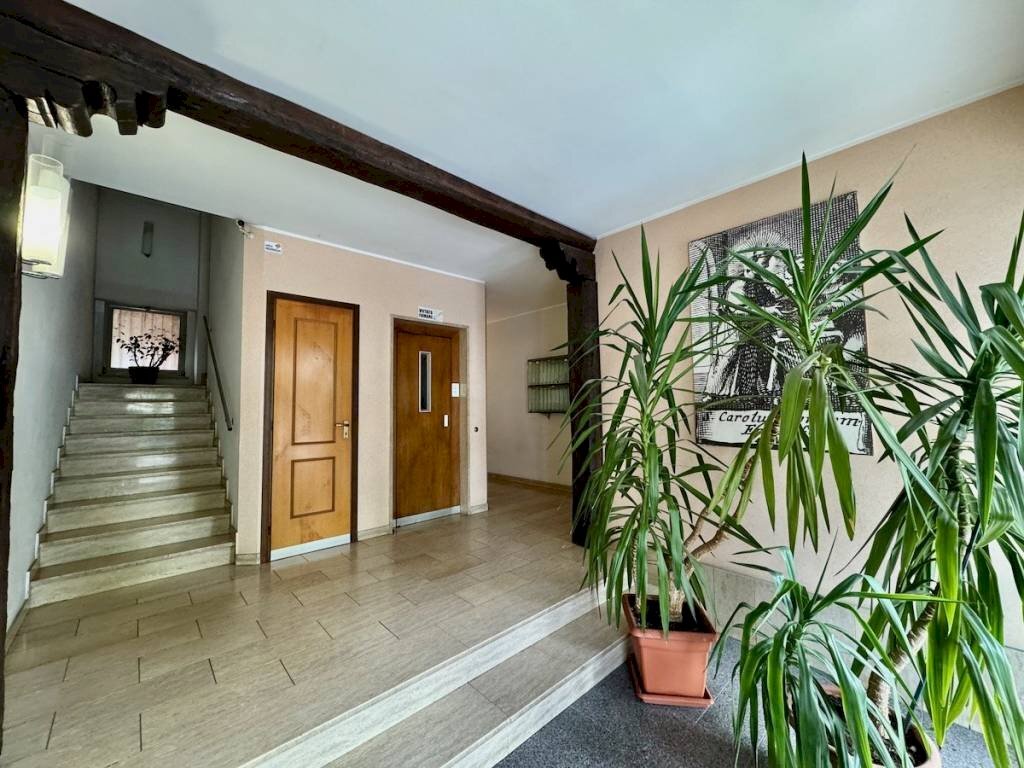 Interno palazzo - Appartamento piazza Ferdinando Avogadro di Collobiano, 6, Vigliano Biellese - foto 3