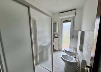 Bagno - Appartamento piazza Ferdinando Avogadro di Collobiano, 6, Vigliano Biellese - foto 25