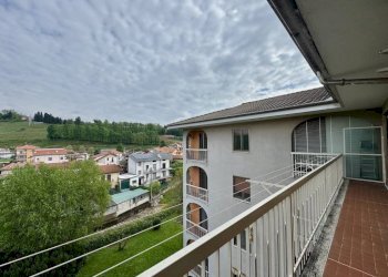 Balcone - Appartamento piazza Ferdinando Avogadro di Collobiano, 6, Vigliano Biellese - foto 29