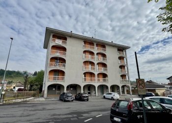 Facciata - Appartamento piazza Ferdinando Avogadro di Collobiano, 6, Vigliano Biellese - foto 31