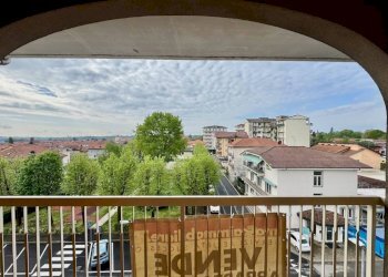 Balcone - Appartamento piazza Ferdinando Avogadro di Collobiano, 6, Vigliano Biellese - foto 10