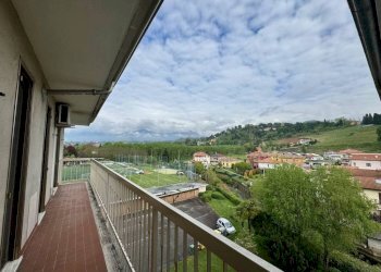 Balcone - Appartamento piazza Ferdinando Avogadro di Collobiano, 6, Vigliano Biellese - foto 18