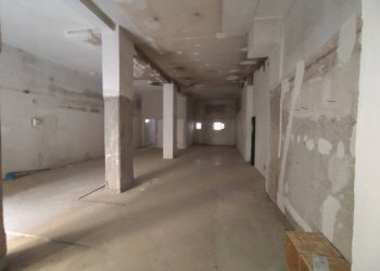 Interno non residenziale - Negozio via Guglielmo Marconi, Portici - foto 9