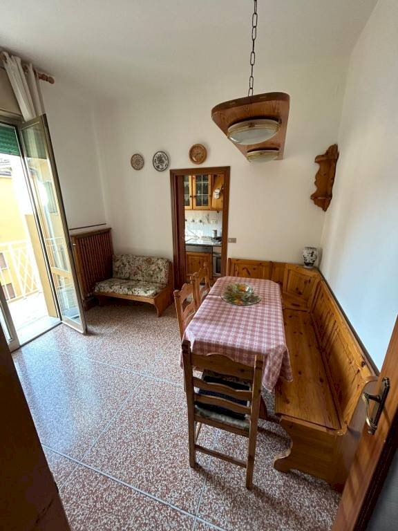 Salone - Appartamento viale della Repubblica, 16, Bologna (zona San Donato) - foto 2