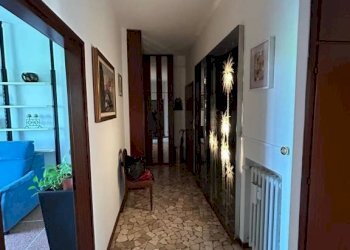 Ingresso - Appartamento viale della Repubblica, 16, Bologna (zona San Donato) - foto 1