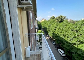 Balcone - Appartamento viale della Repubblica, 16, Bologna (zona San Donato) - foto 9