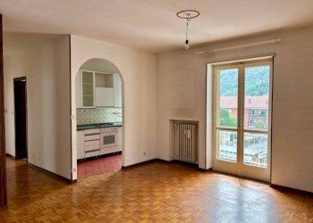 Soggiorno - Bilocale corso Antonio Gramsci, 23, Torre Pellice - foto 1