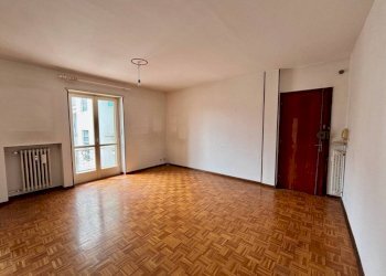 Soggiorno - Bilocale corso Antonio Gramsci, 23, Torre Pellice - foto 4