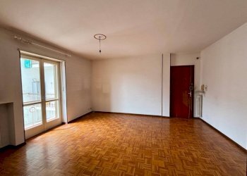 Soggiorno - Bilocale corso Antonio Gramsci, 23, Torre Pellice - foto 5