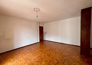 Soggiorno - Bilocale corso Antonio Gramsci, 23, Torre Pellice - foto 7