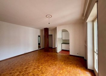 Soggiorno - Bilocale corso Antonio Gramsci, 23, Torre Pellice - foto 8